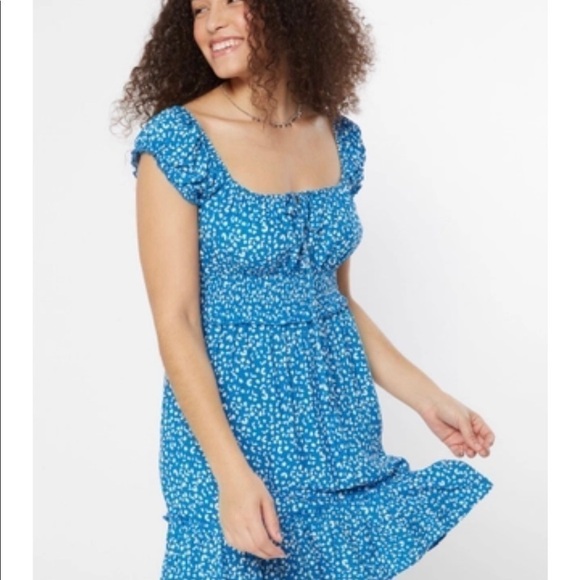 Blue dress - Picture 3 of 4